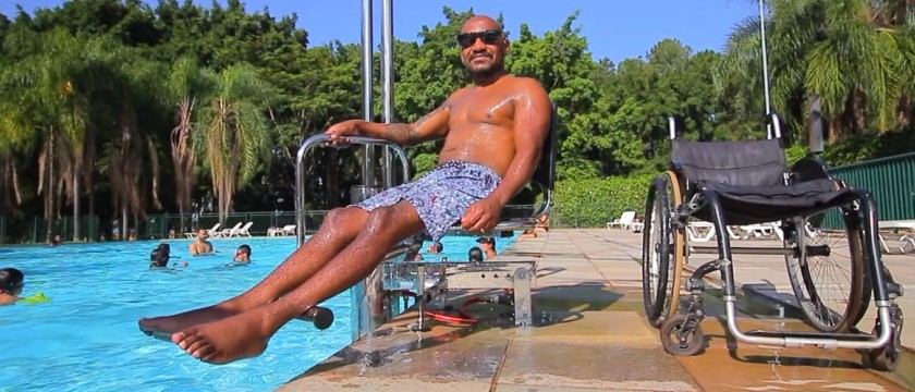 Acessibilidade na piscina: como e porque implantar?