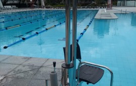 elevador de piscina, elevador para piscina, acessibilidade na piscina