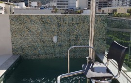 elevador de piscina, elevador para piscina, acessibilidade na piscina